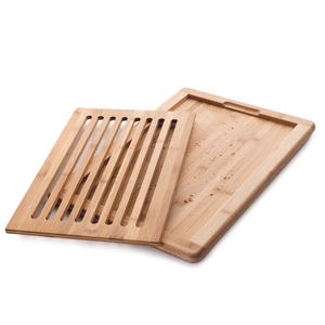 WOODEN BREAD CUTTING BOARD 40X30X2CM 60487
